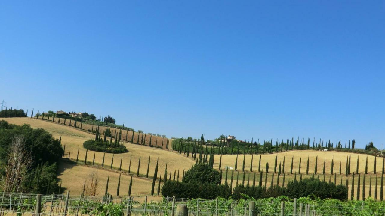 Appartamenti Ava E Tegrino Nell'Antica Dimora Di Fulignano San Gimignano Eksteriør bilde